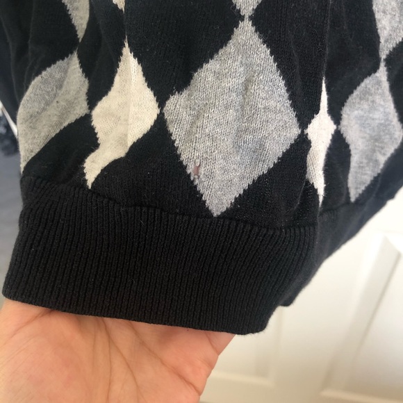 Sweater - Picture 2 of 3